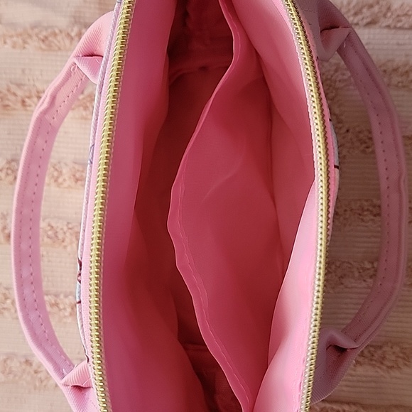 Hello Kitty Handbag with adjustable shoulder strap, pink 💗.  NWOT. - Picture 7 of 10